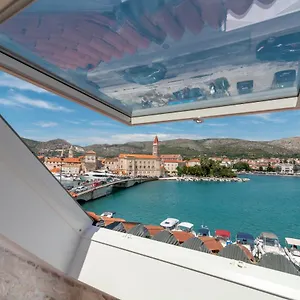 https://residence-by-providenca-palace.hotels-in-trogir.com