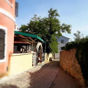 https://hostel-krk.primorje-gorskikotar.com